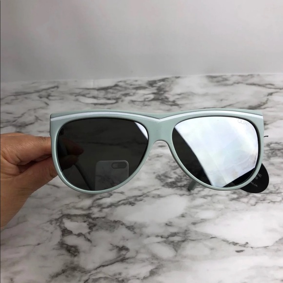 💞SOLD💞NWT Quay Mint Hollywood Nights Sunglasses - Picture 7 of 7
